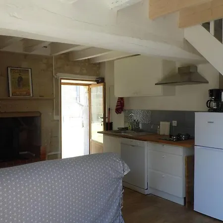 Maisonnette Climatisee Avec Parking Prive