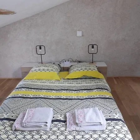 Tatil Evi Maisonnette Climatisee Avec Parking Prive Doue-en-Anjou