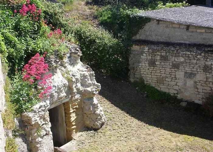 度假居 Maisonnette Climatisee Avec Parking Prive Doue-en-Anjou