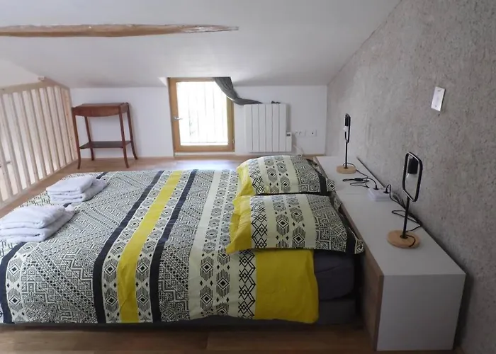 Maisonnette Climatisee Avec Parking Prive *