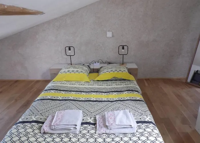 度假居 Maisonnette Climatisee Avec Parking Prive Doue-en-Anjou